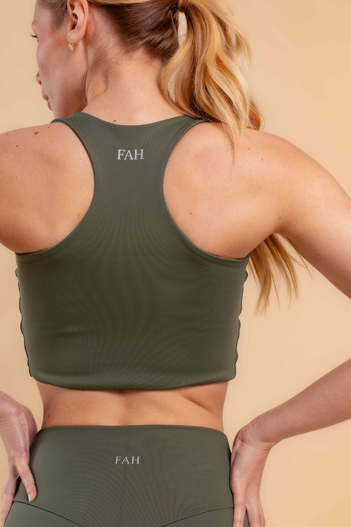 Top costas nadador sculpt verde escuro