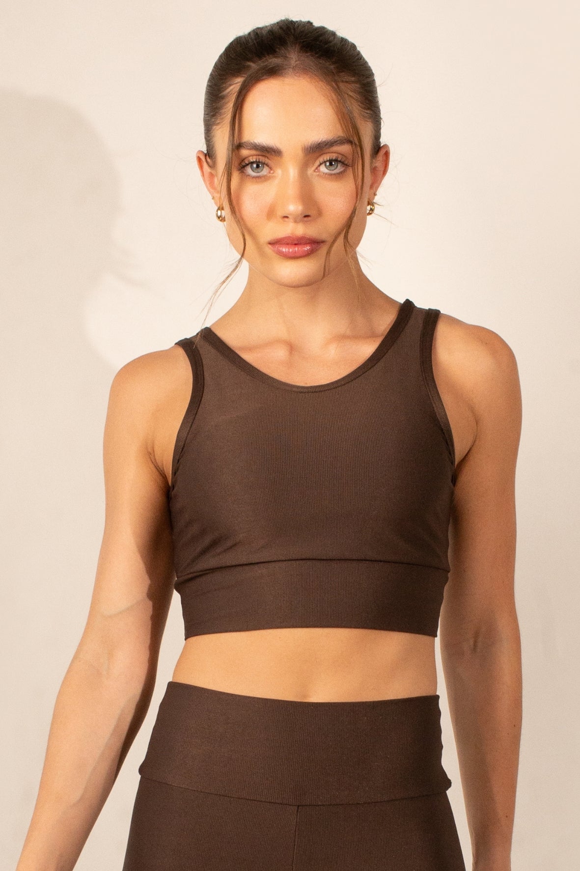 Conjunto legging e top decote redondo lumen café