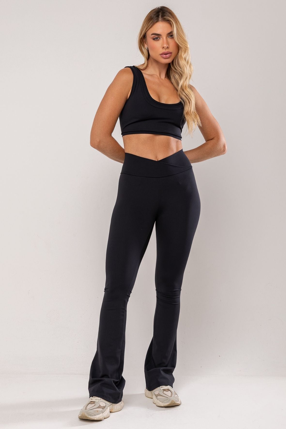 Conjunto flare Adaptive preto