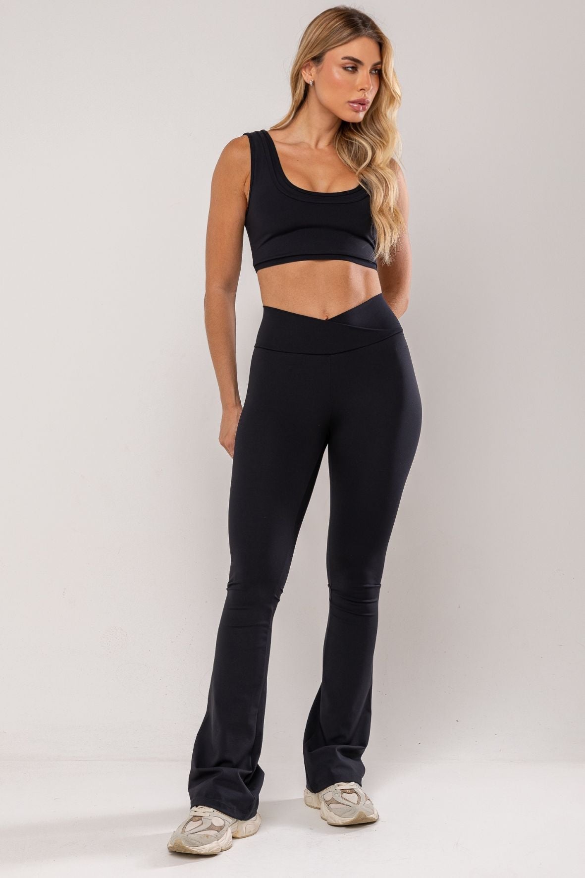 Conjunto flare Adaptive preto