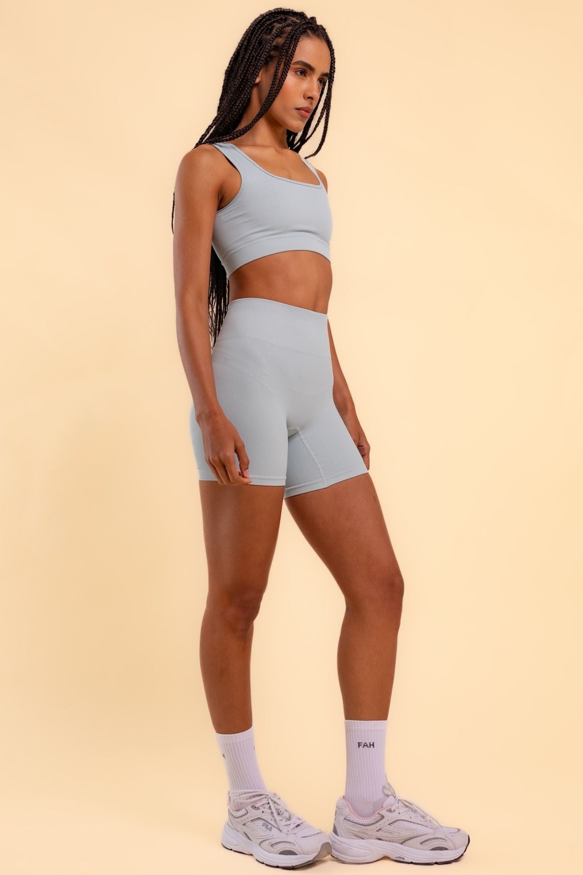 Conjunto shorts sem costura light blue