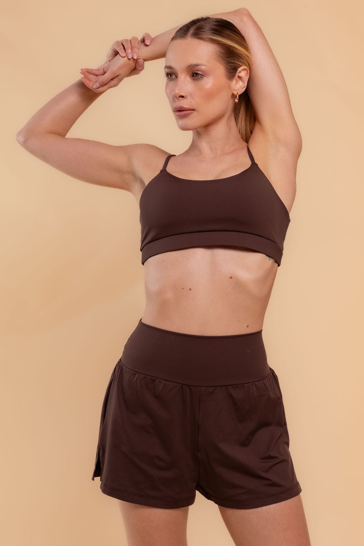 Shorts  corrida dois bolsos café