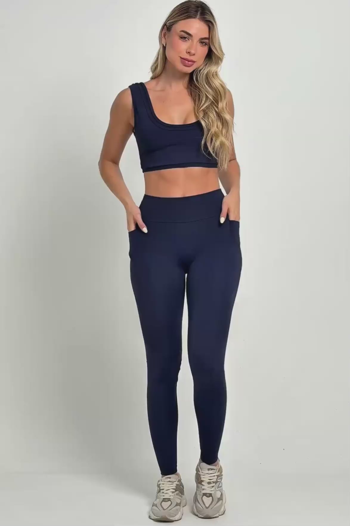 Conjunto Legging bolsos laterais e top camada dupla eclipse